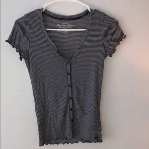 Hollister button down tee!